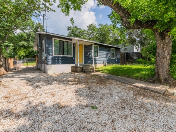 1717 Bunche RD