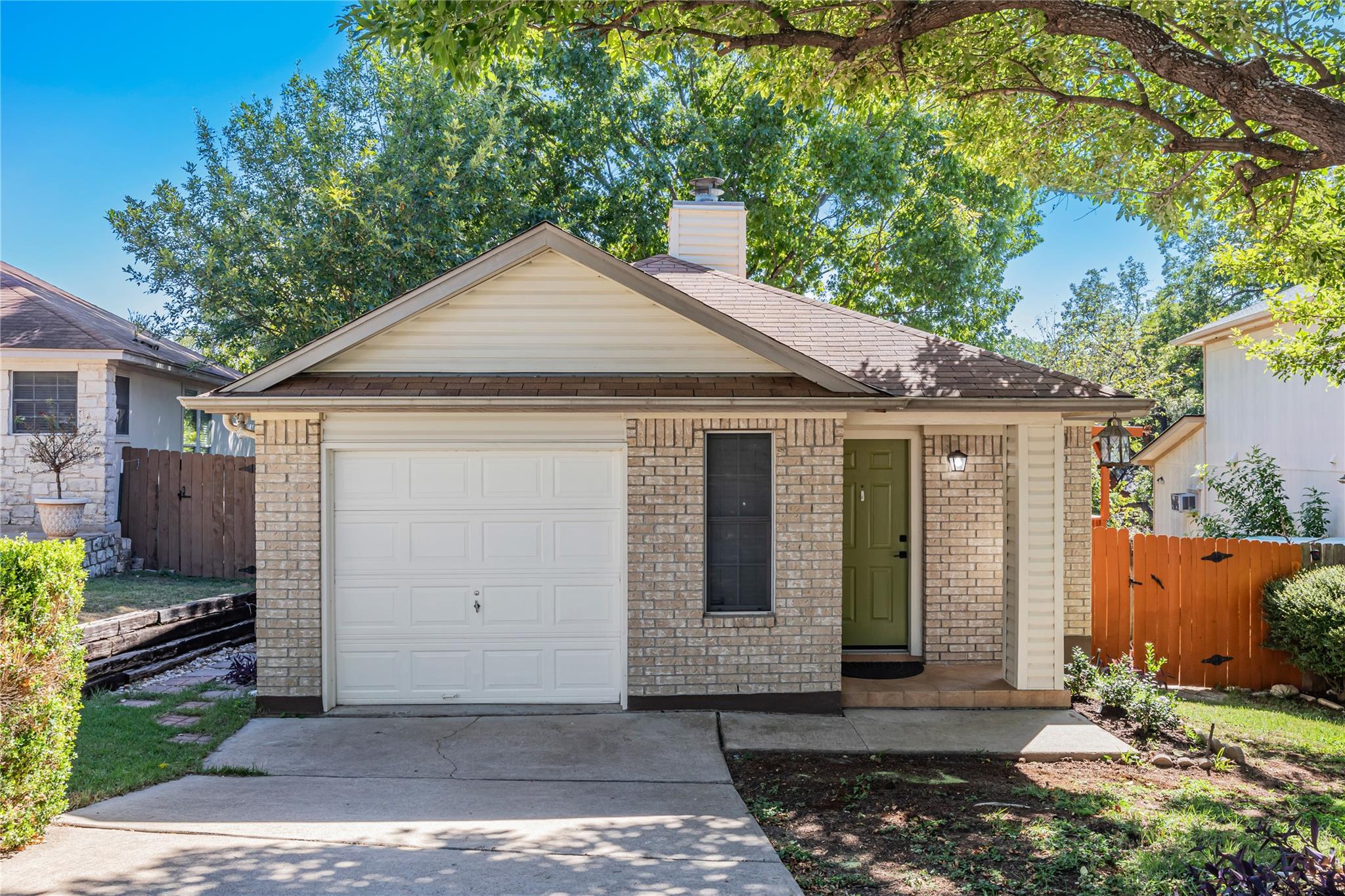 9022 Wellesley DR