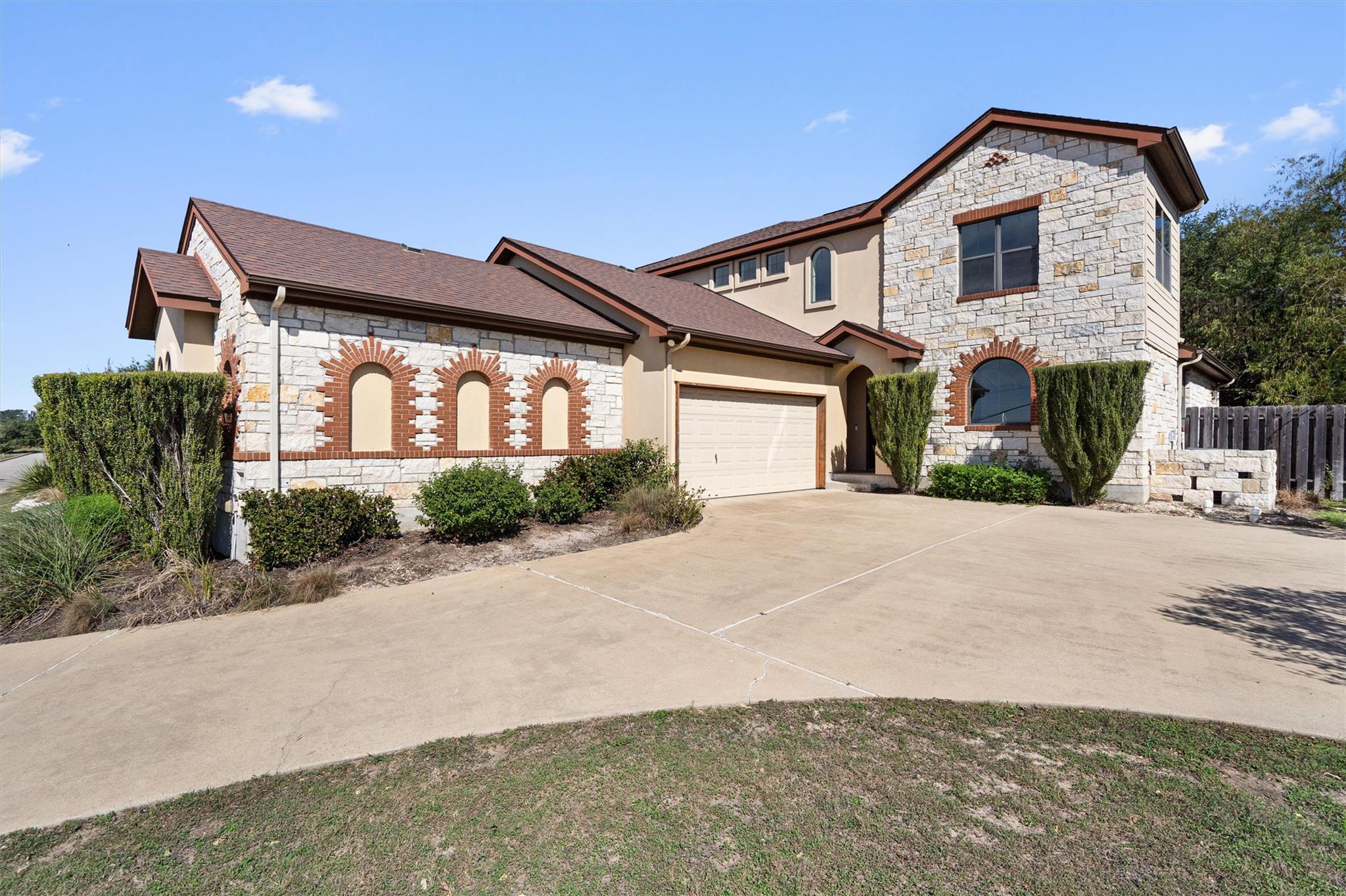 1405 Delsie DR