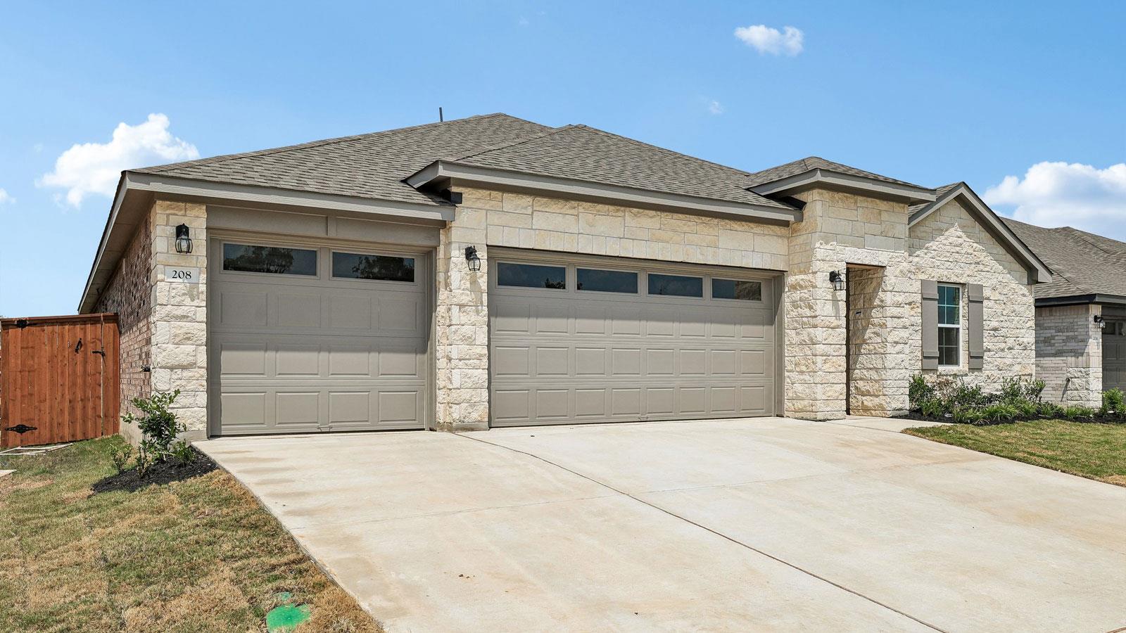208 Rivers Edge DR