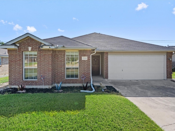 2346 Friarcreek LOOP