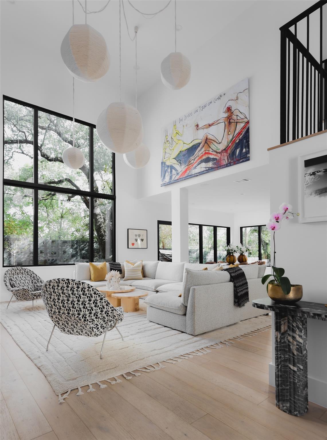 3501 Balcones DR