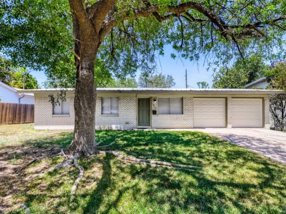 8518 Brookfield DR