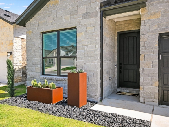 253 Darley Oak DR