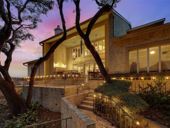 3418 Mount Bonnell CIR