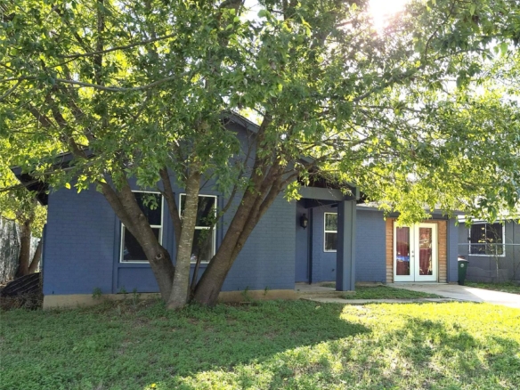 4709 Lambs LN