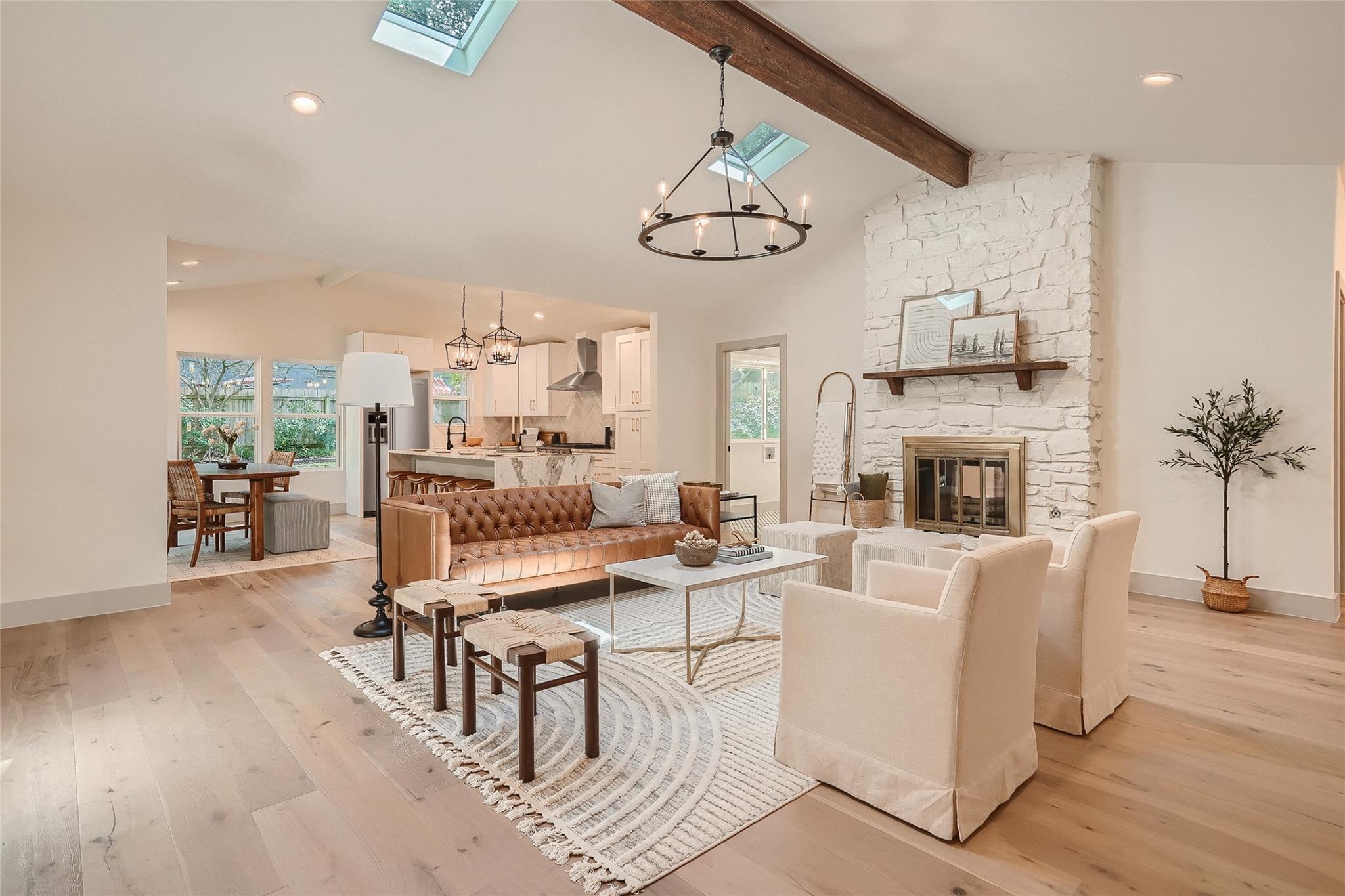 52022131-574f-4d63-930d-e9ade64ecdd9 7401 Whispering Oaks DR