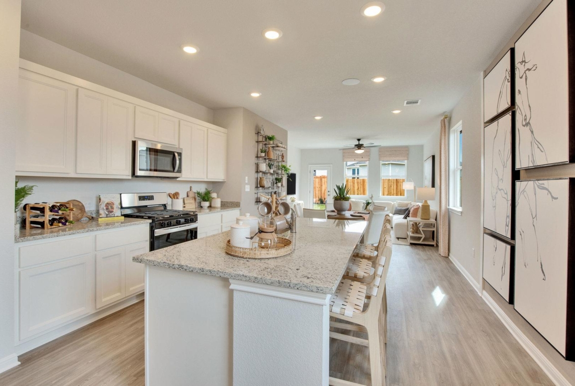 10607 Midnight Sun DR