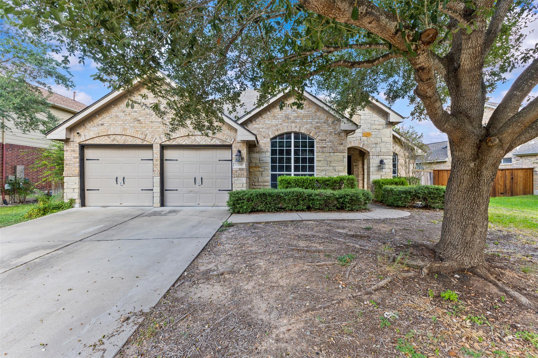 11708 Pillion PL