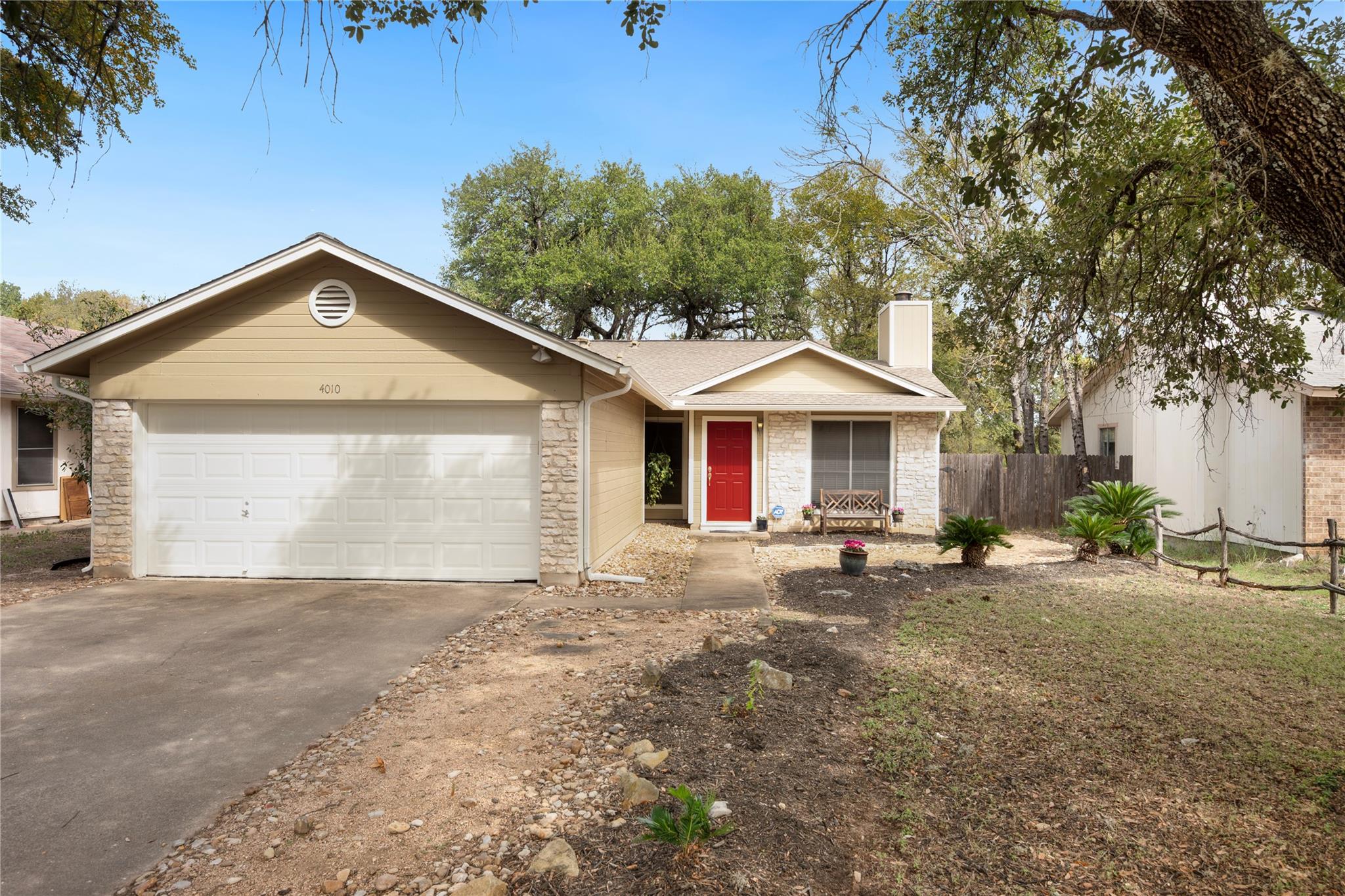 5ca8551d-1358-4c3b-b503-4400e1fb621e 4010 Alexandria DR