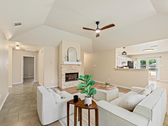 111 Stephen LN