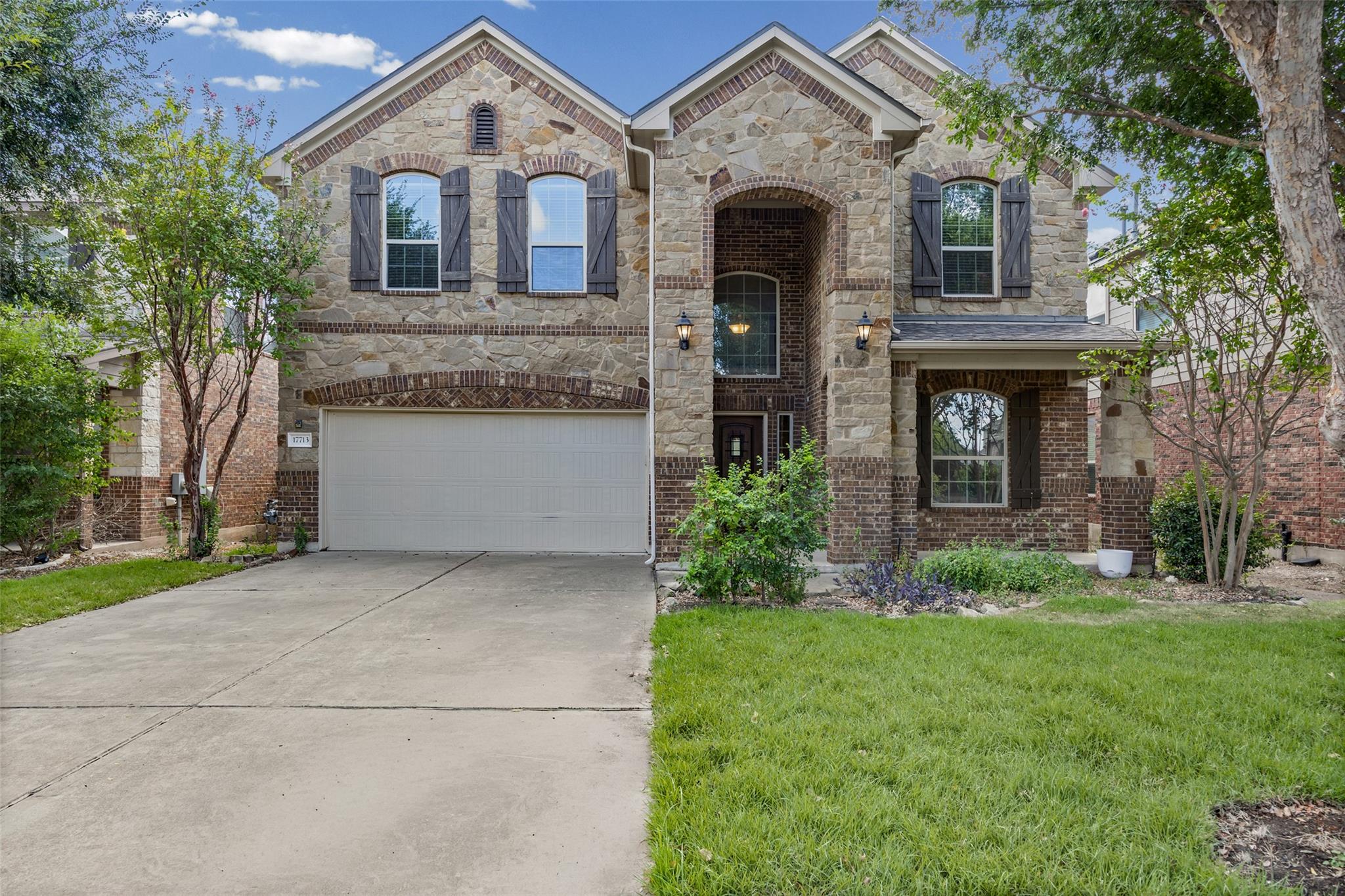 17713 Turning Stream LN