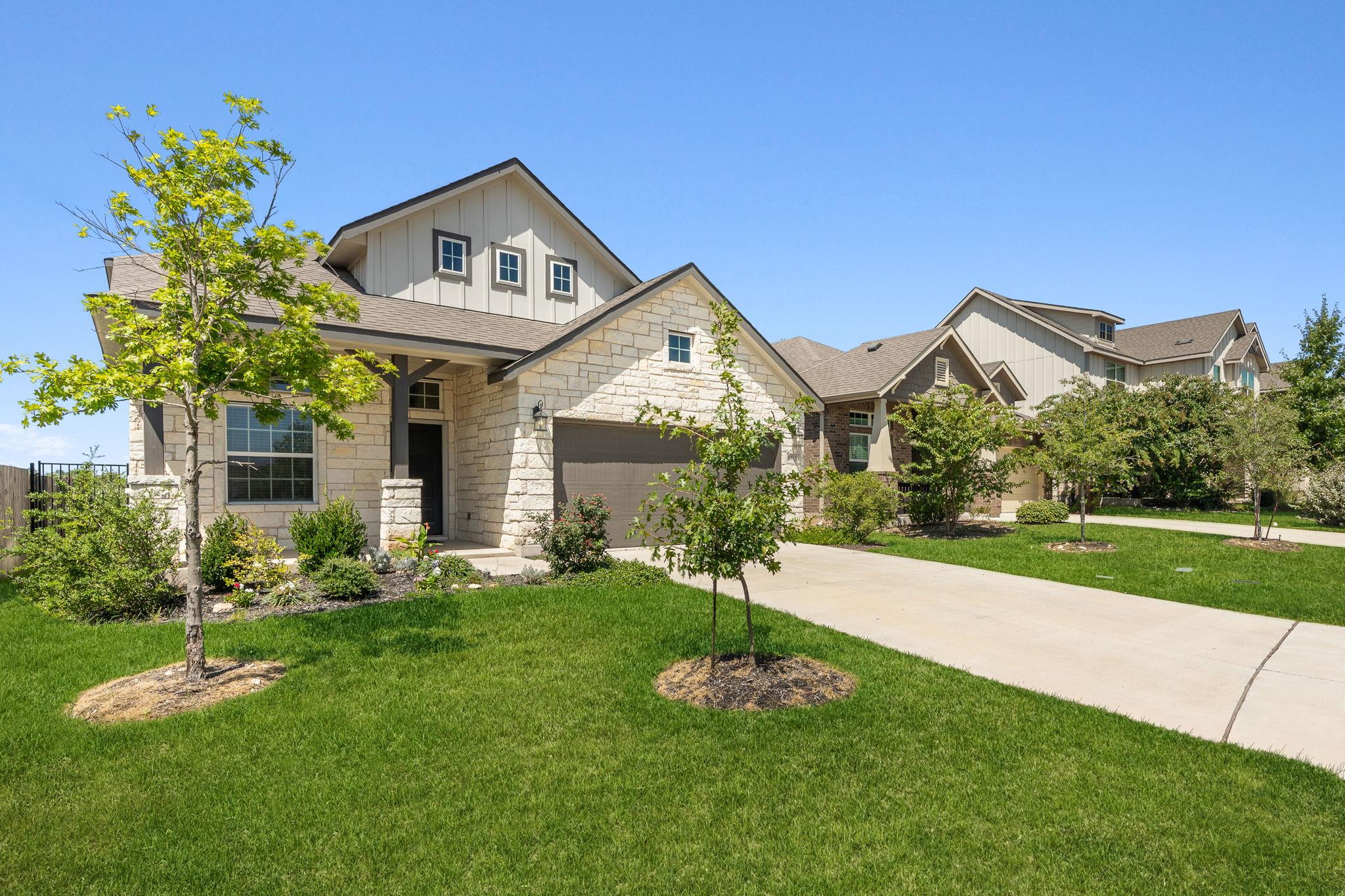 612 Saturnia DR