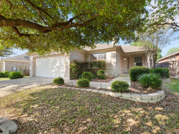 4423 Meadowside LN