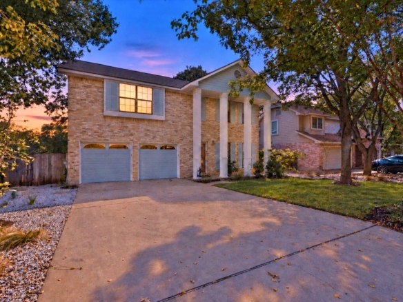 8103 Doe Meadow DR