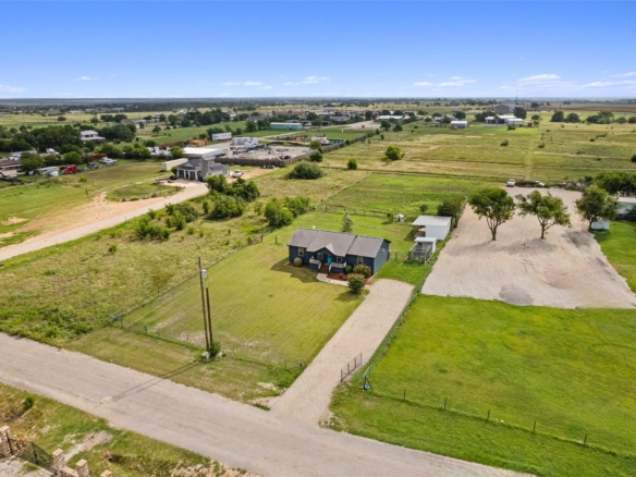 150 Evangeline LN