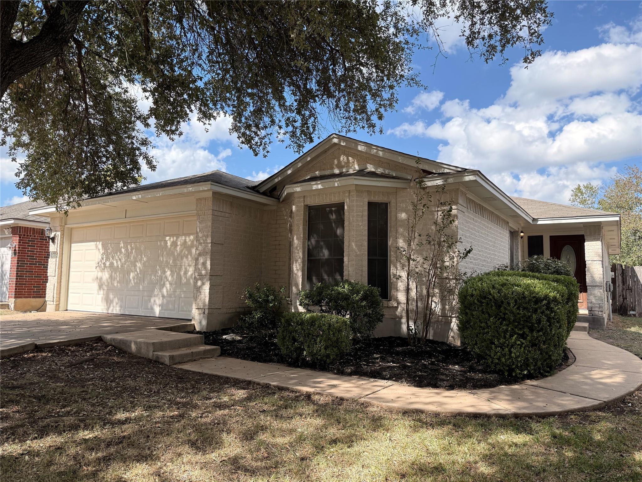 6c16b3b3-77f8-4db5-86f2-f44c82140f2c 1512 Thibodeaux DR