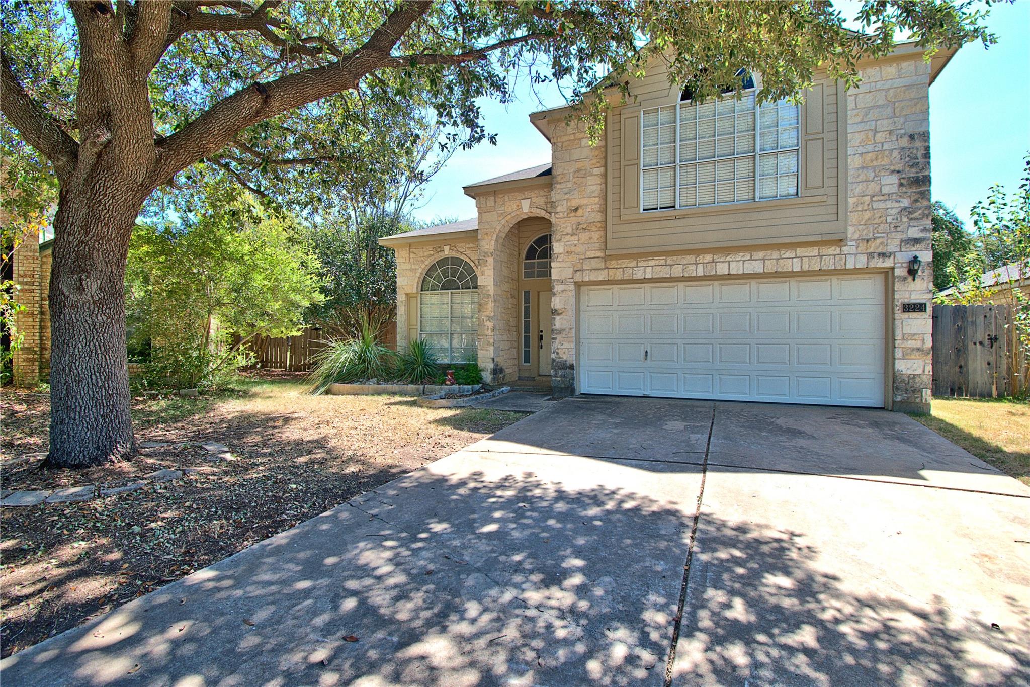 3224 Texas Topaz DR