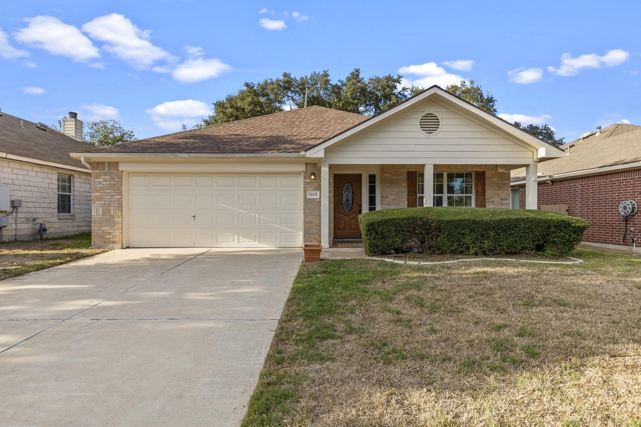 1605 Hawk DR