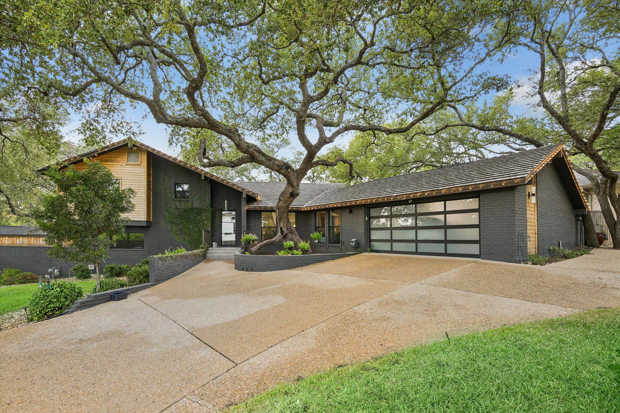 7602 Stoneywood DR