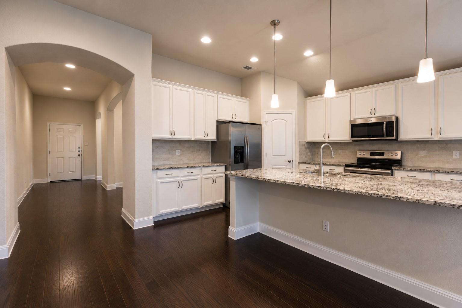 7501 Lombardy LOOP