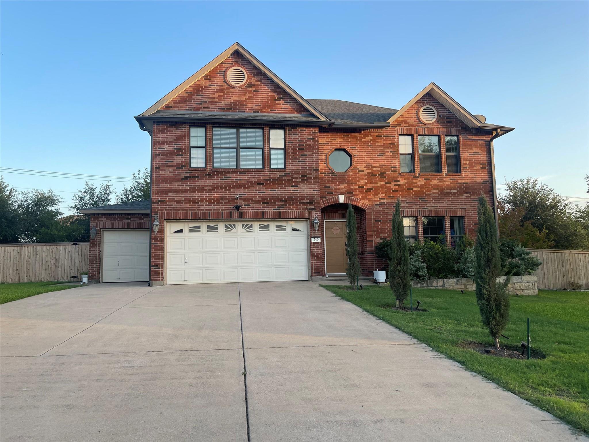340 Santolina LN