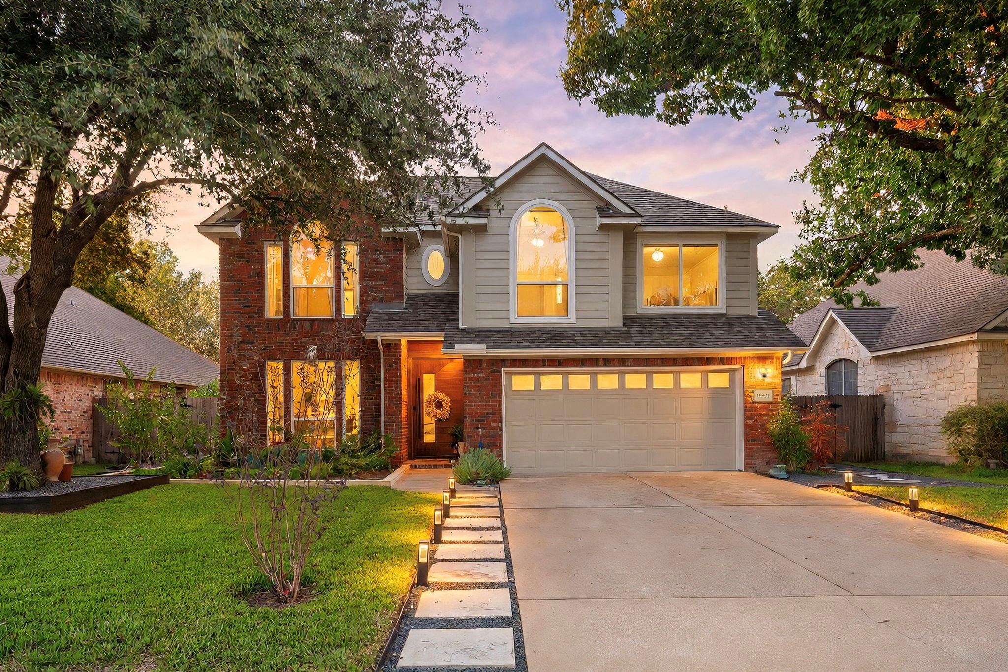 16801 Willow Oak LN