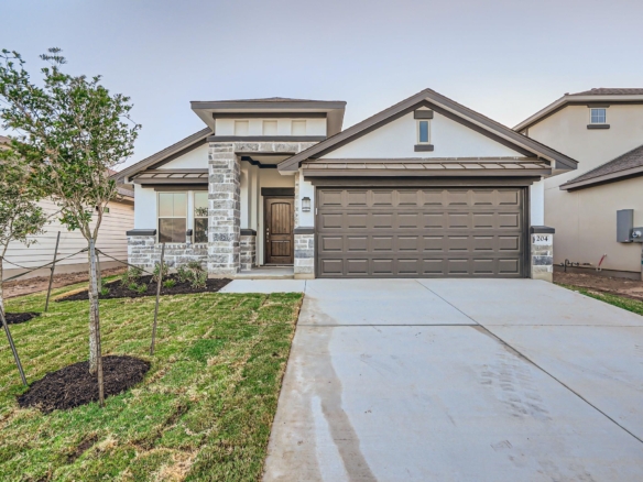 204 Comet Pointe DR