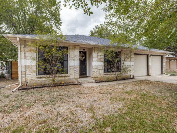 1006 Rolling Green DR