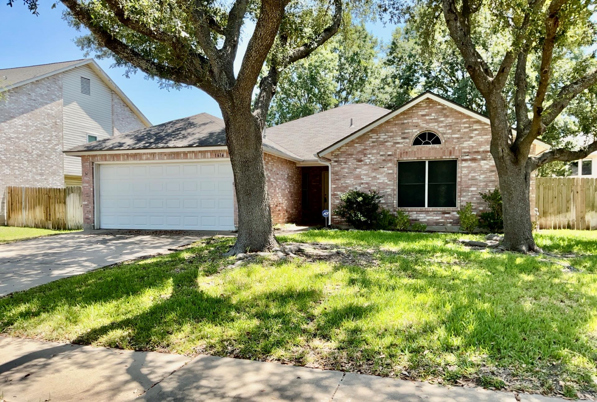 1614 Paper Moon DR