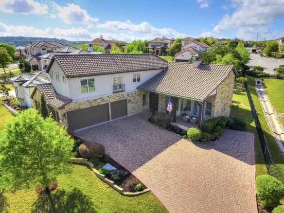 519 Golden Bear DR