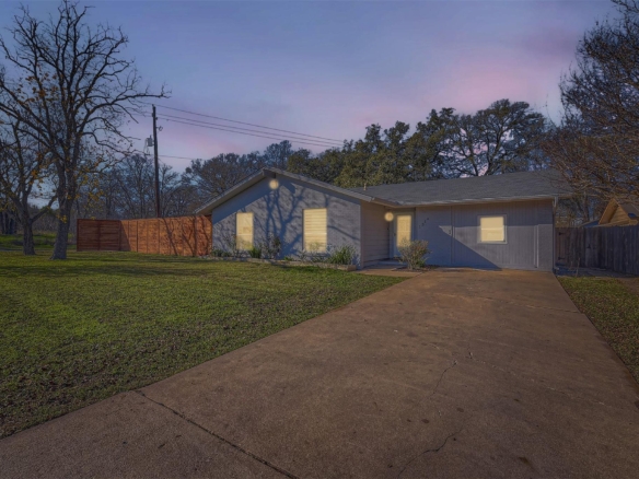 1314 Harrison LN