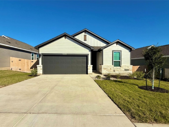 1205 Lavender WAY