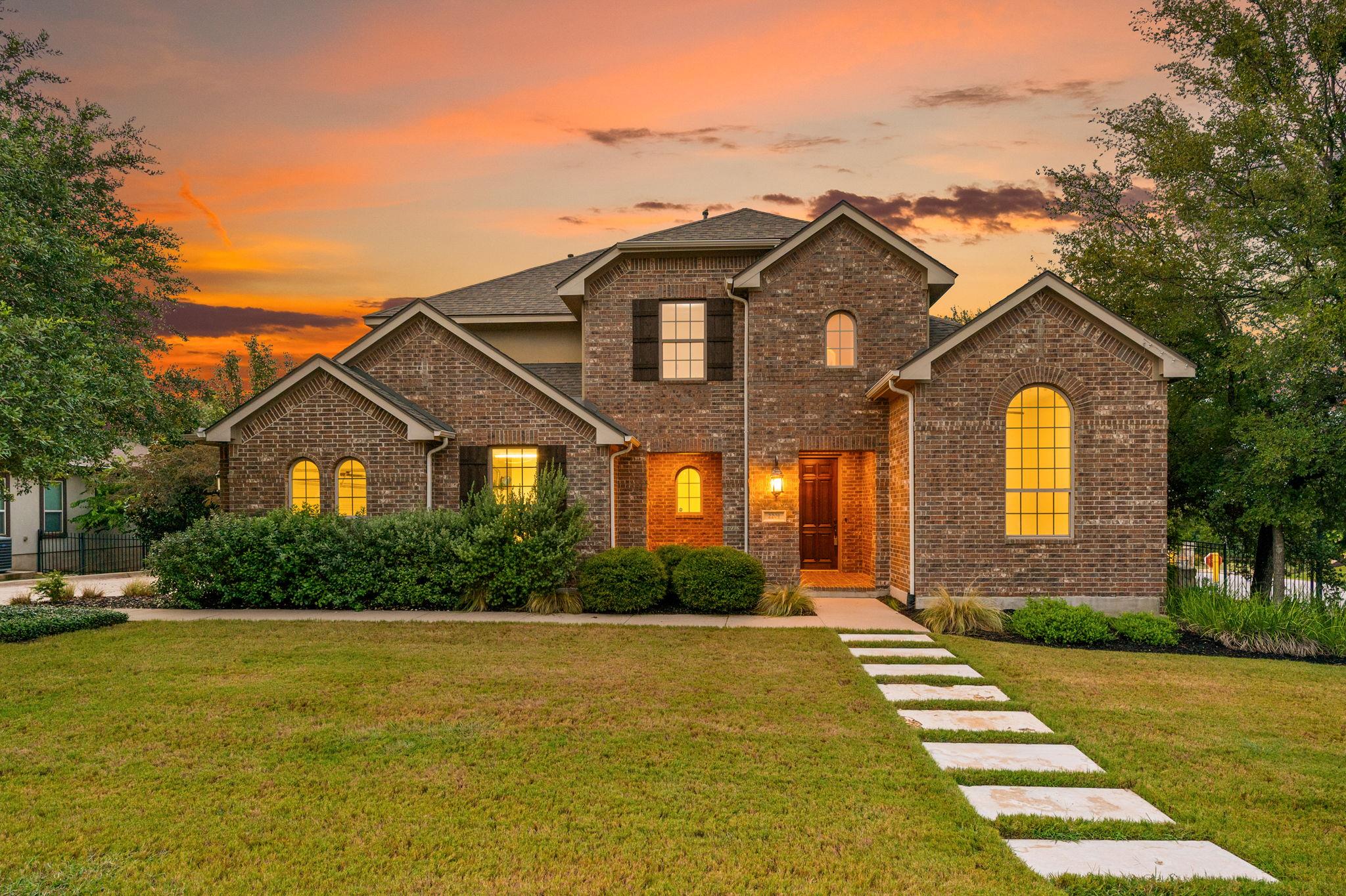 2201 Quarry LOOP