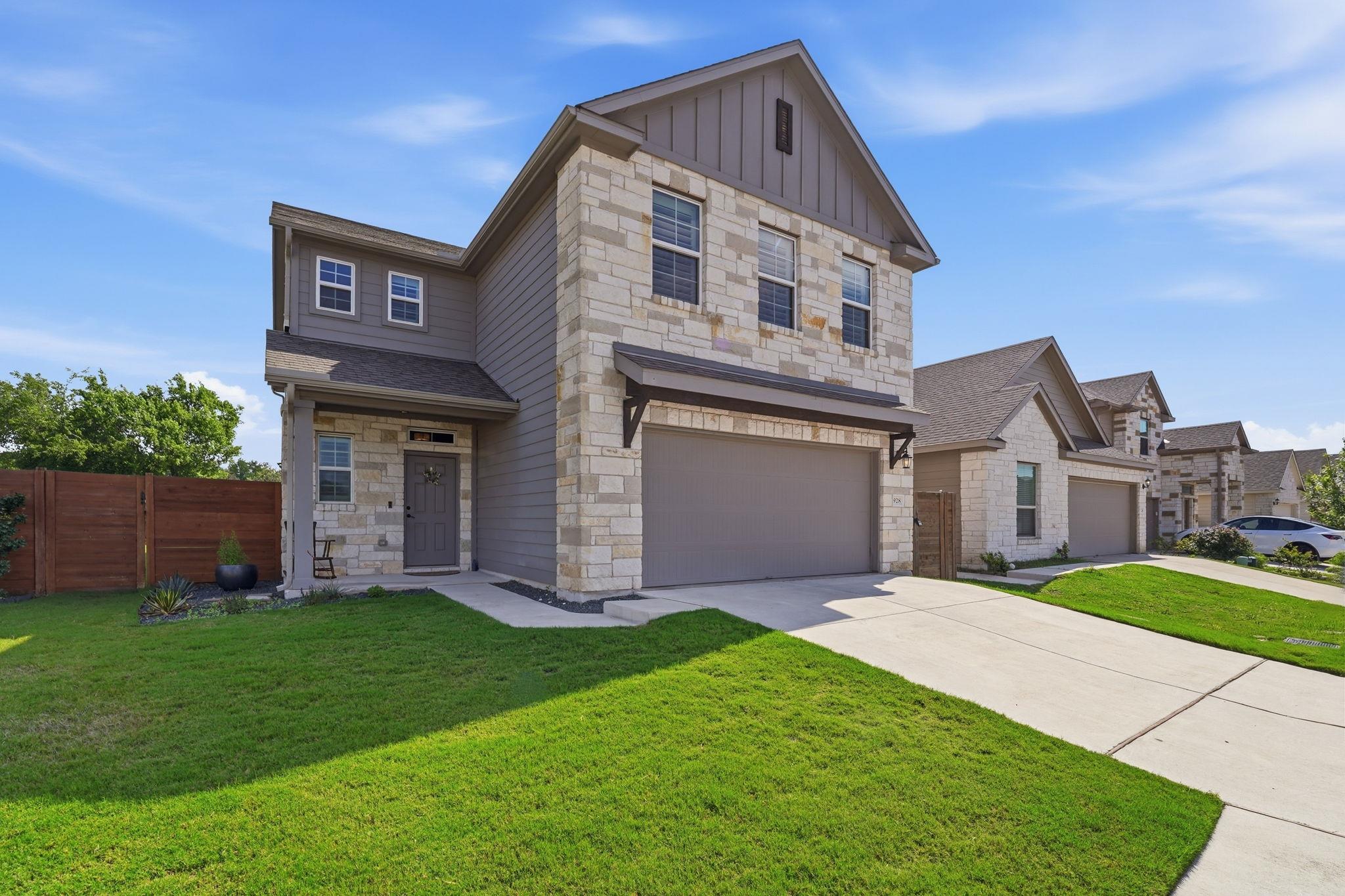 928 Falkland TRCE
