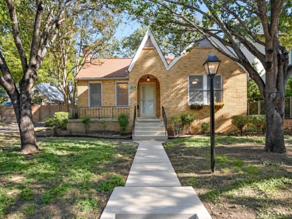 3214 Enfield RD