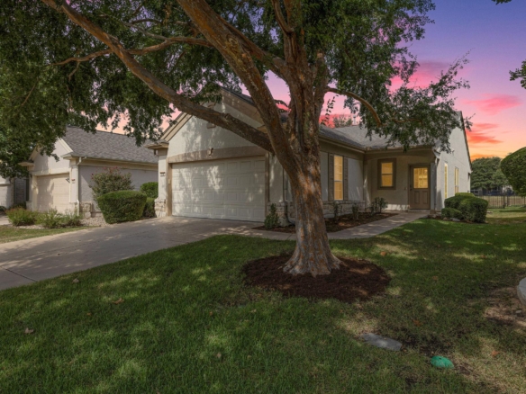 210 Crockett LOOP