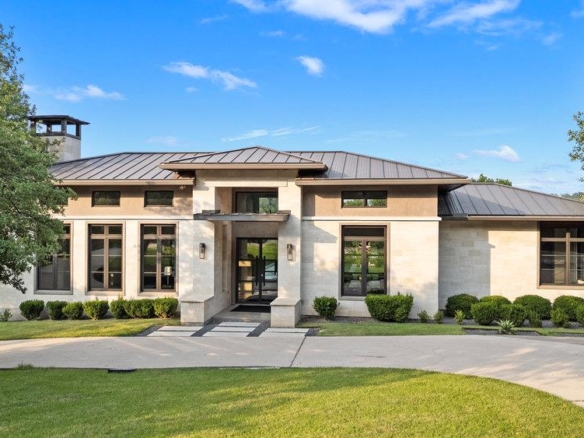 1905 Paisano RD