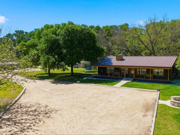 1204 Gabriel DR