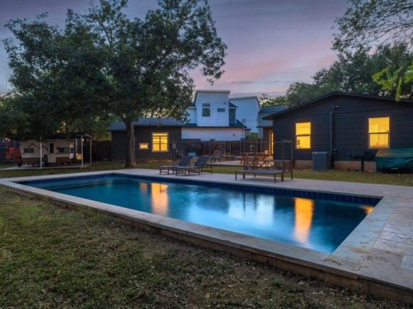 901 Saint Elmo CIR