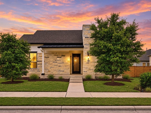 7801 Donnelley DR