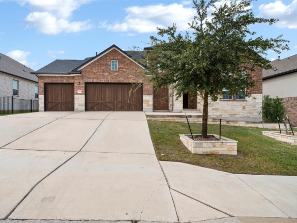 813 Palamos DR