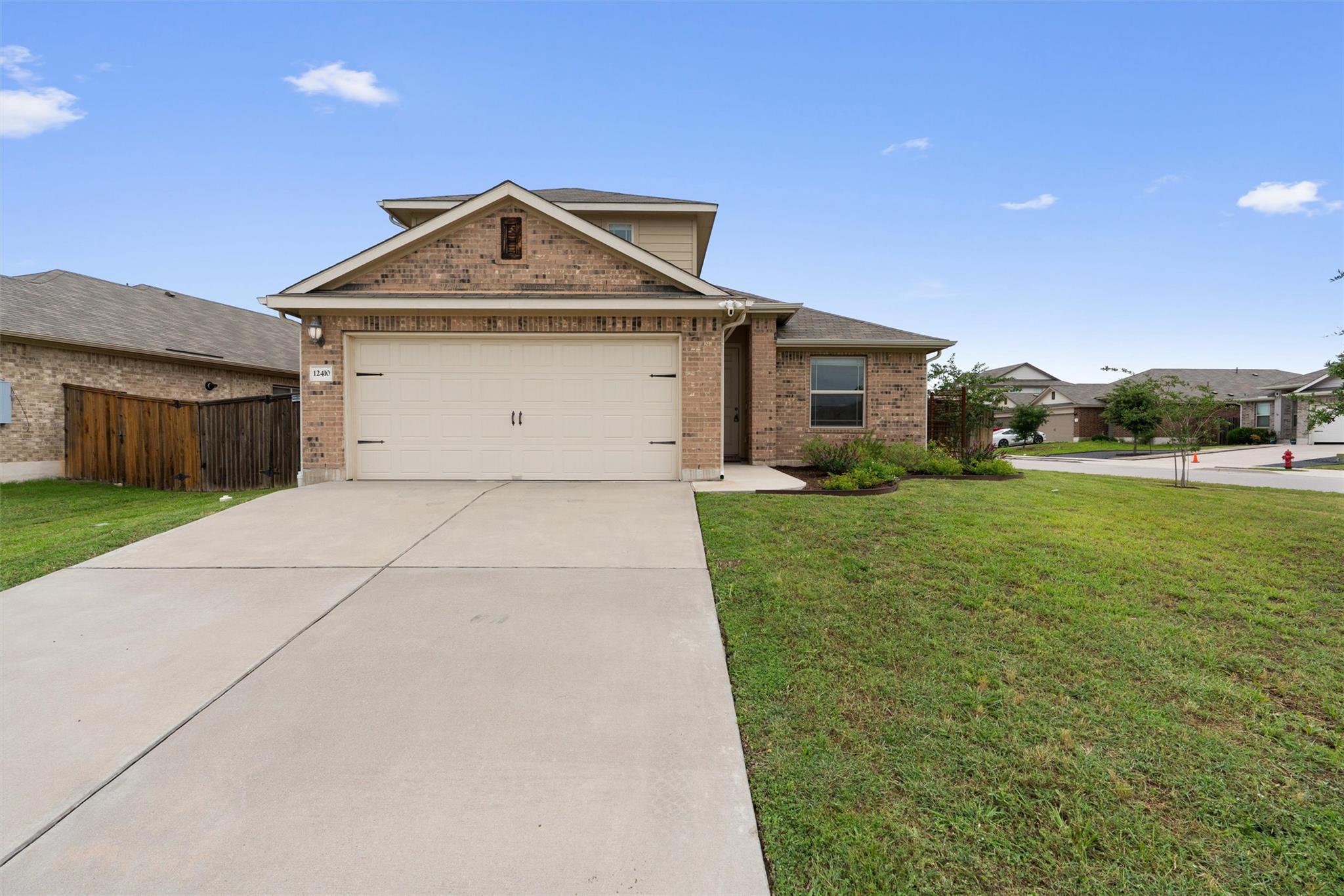 b7e40003-57c2-472d-a51e-eb824258fc51 12410 Amber Lynn PATH