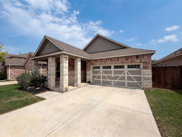 401 Fort William ST # 33