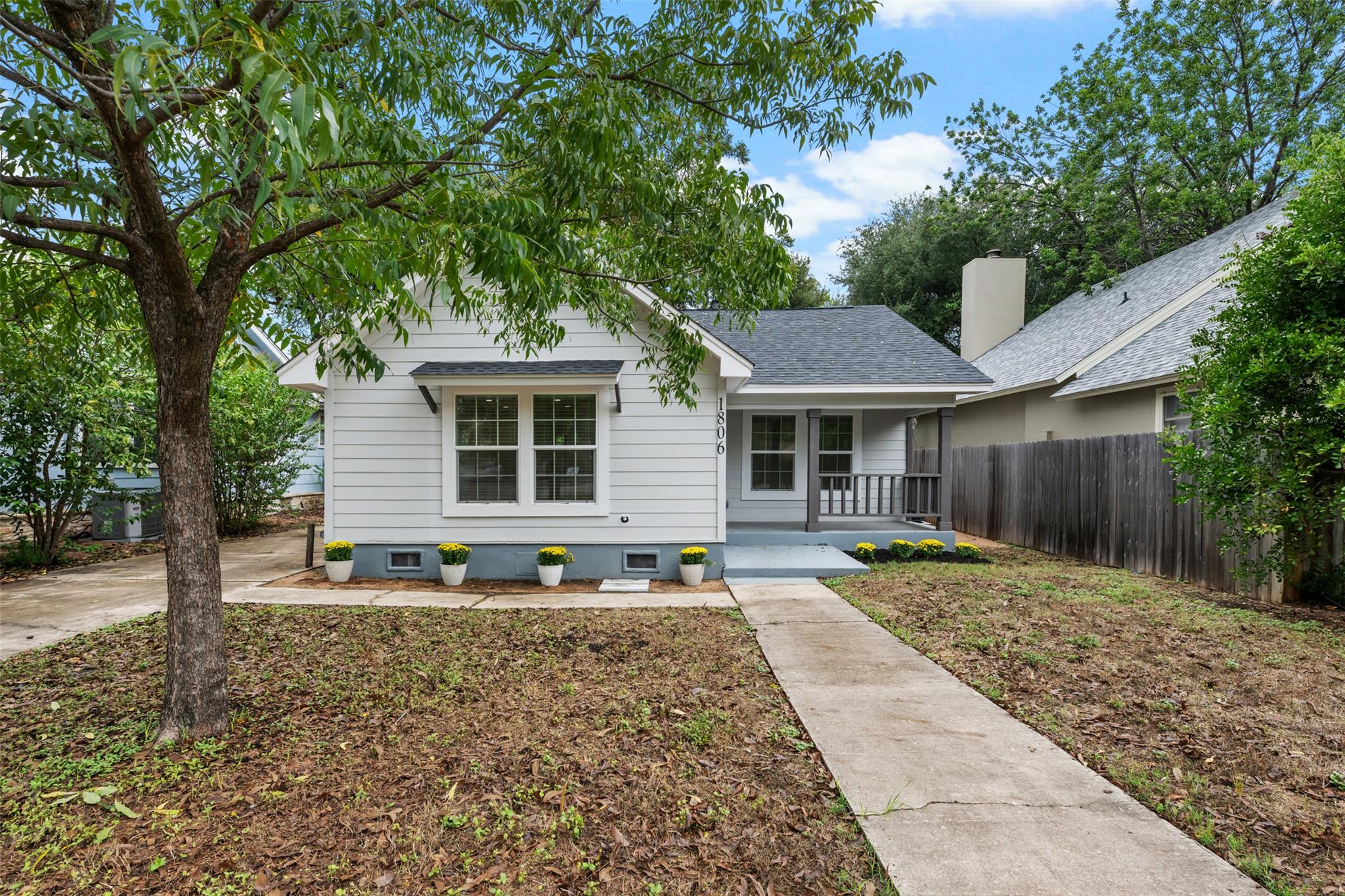 1806 Mohle DR