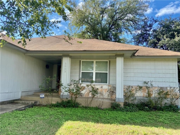 3903 Alexandria DR