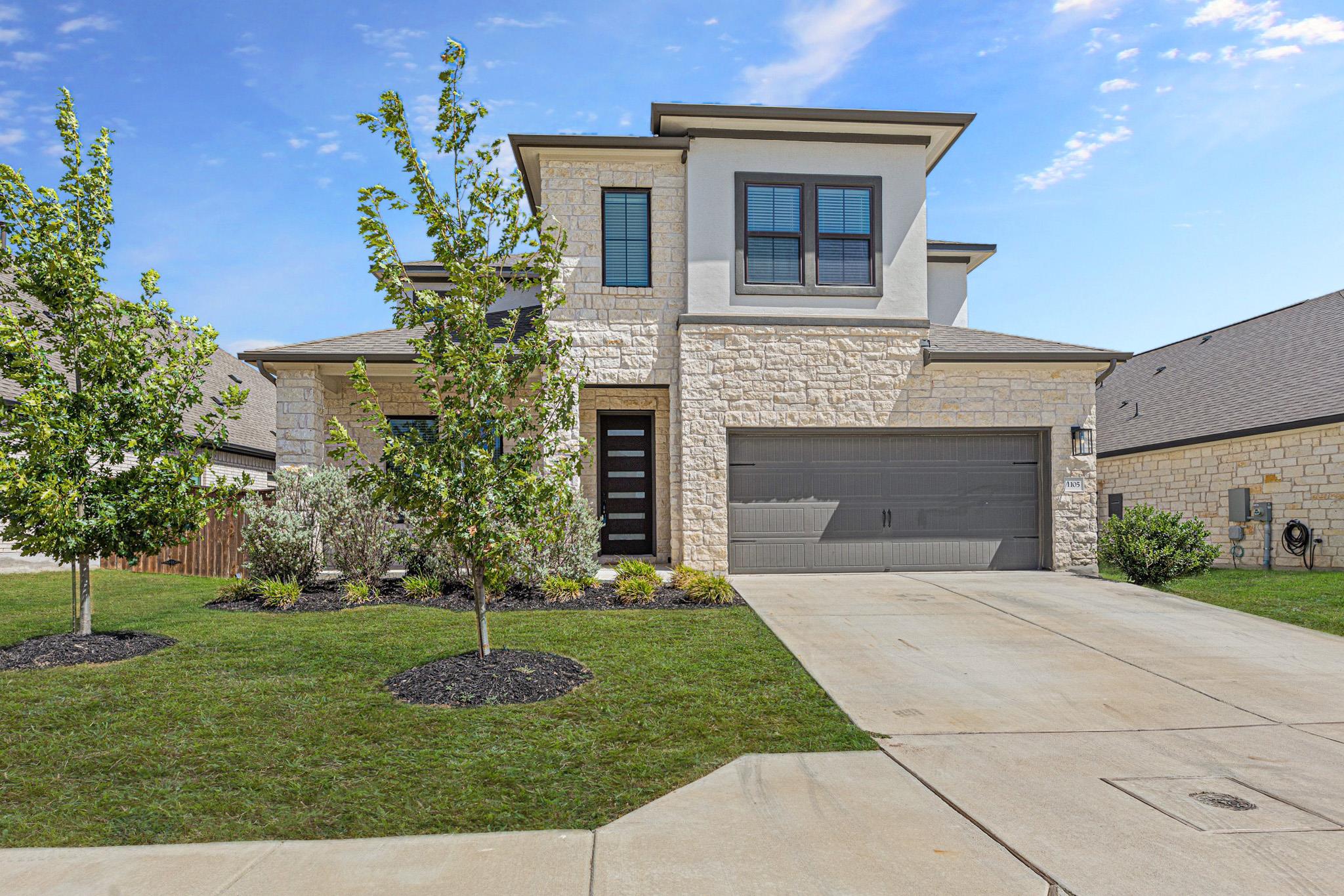 1105 Lickety LN