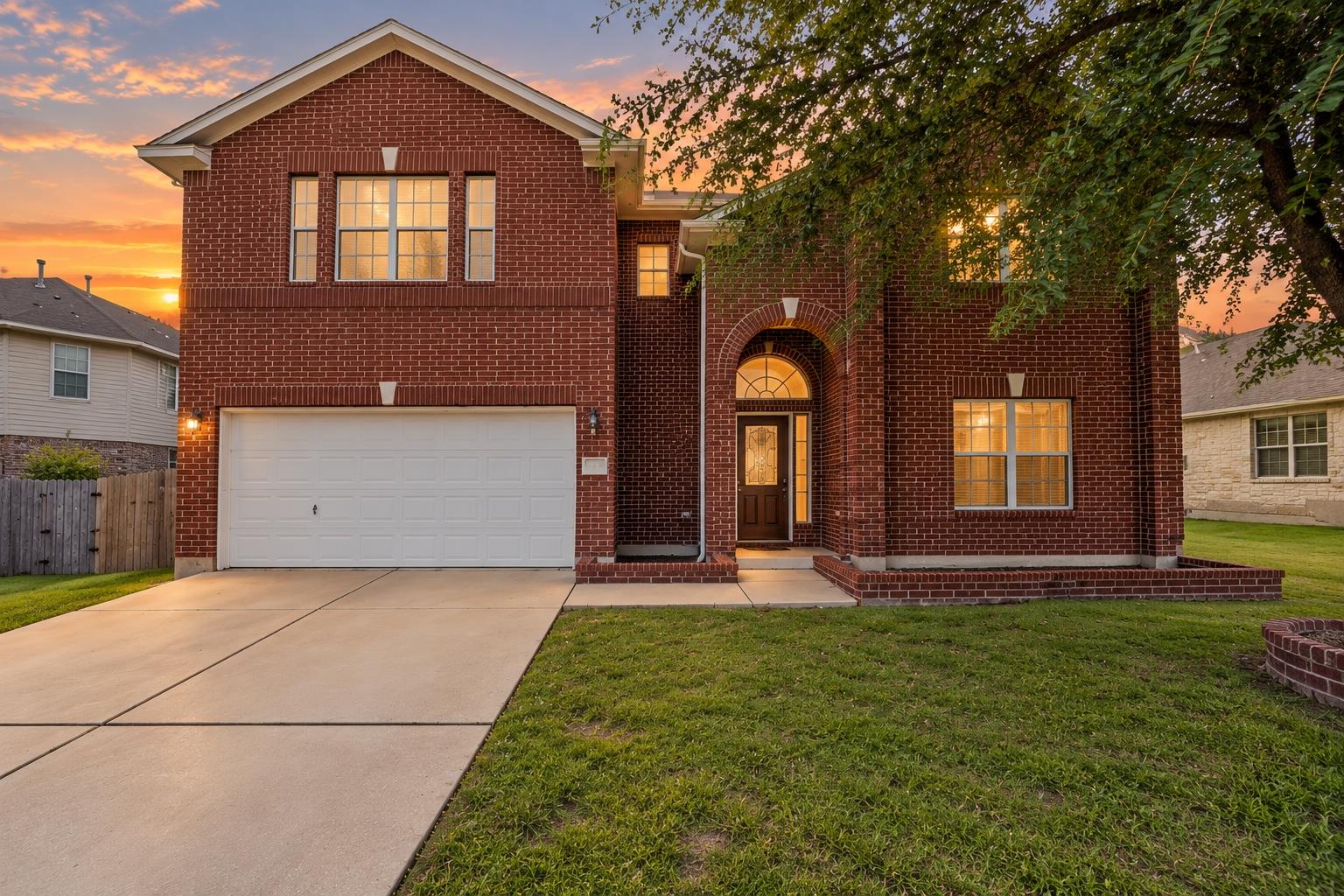 20521 Farm Pond LN