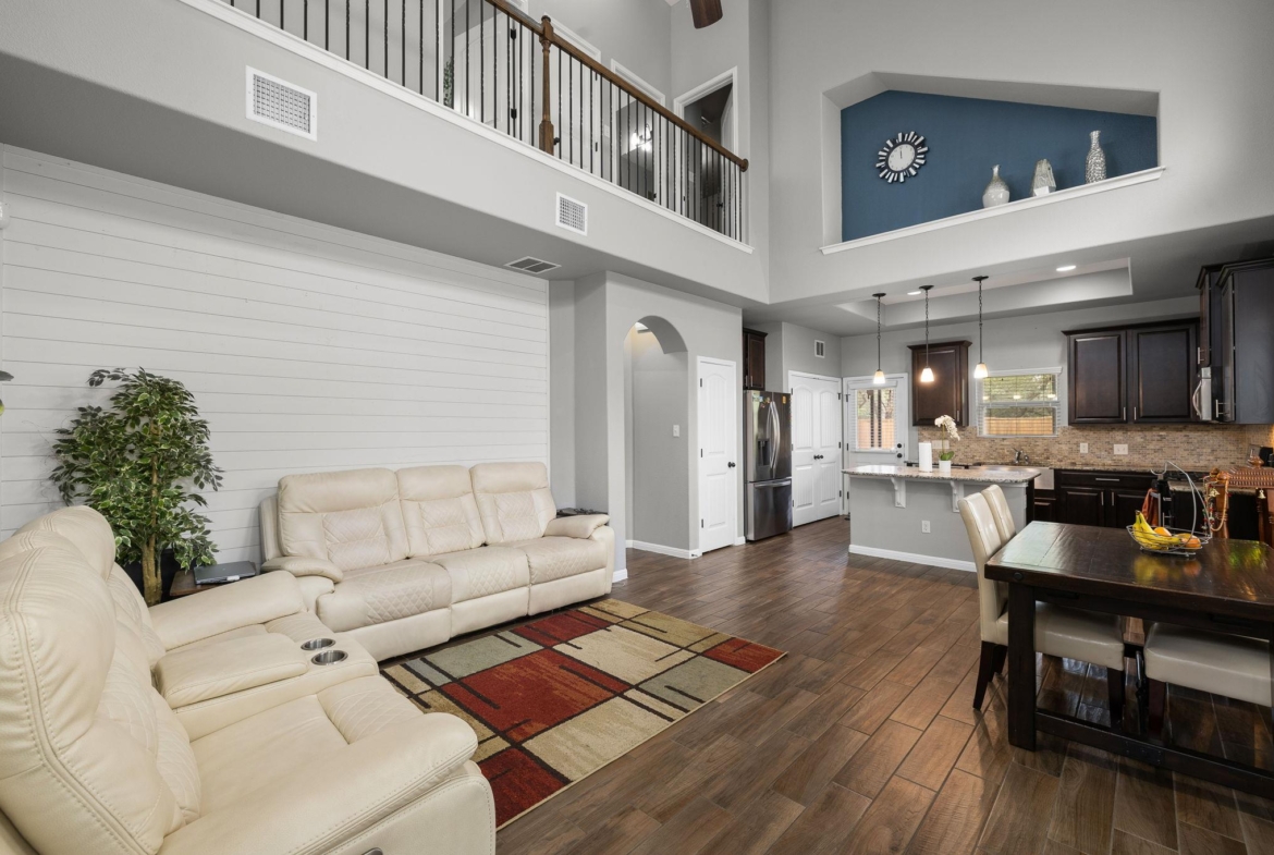 1401 Little Elm TRL # 215