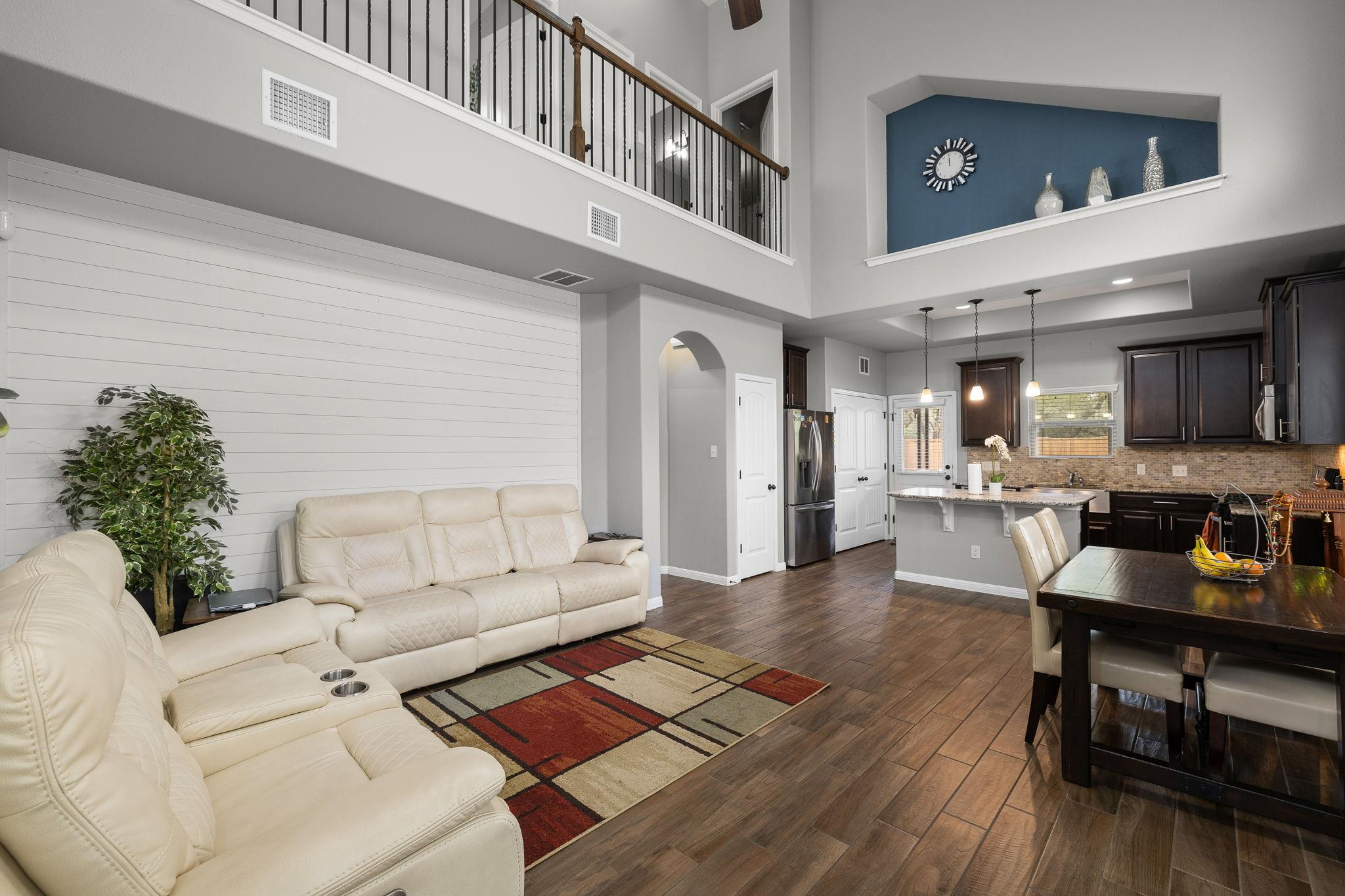 1401 Little Elm TRL # 215